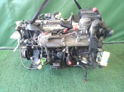 クラウン E-GS131 エンジン EG 869 19000-70152 1G-GZE　ジャンク品 の画像